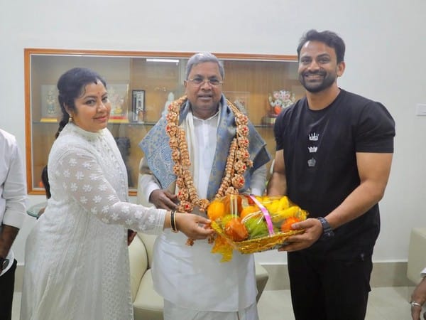 Dolly Dhananjay invites CM Siddaramaiah to screening of 'Tagaru Palya'