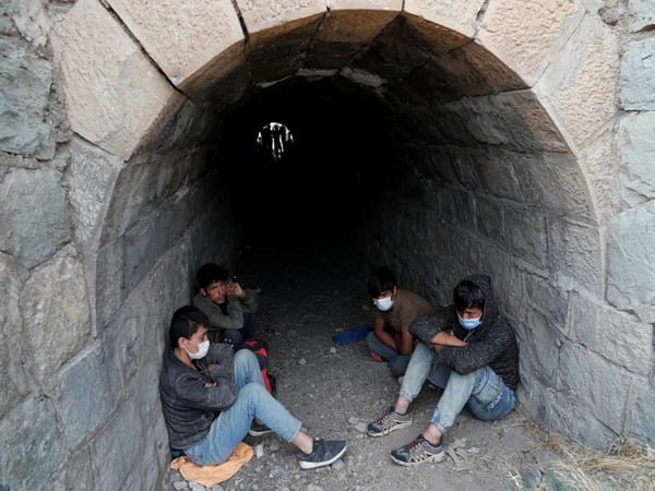 Over 8,000 Afghan migrants forced to return from Pakistan, Iran