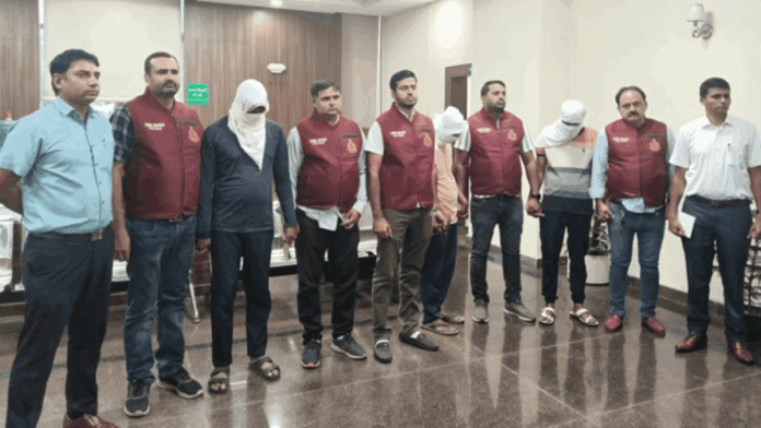 The arrested trio with the Delhi Police Crime Branch Unit | Special arrangement