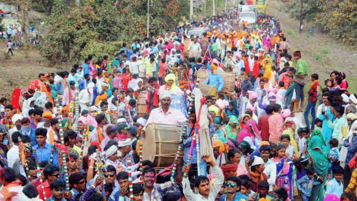 (For representation only) File photo of tribals participating in a fair organised to celebrate Holi at Veerpur in Madhya Pradesh's Sehore district | ANI