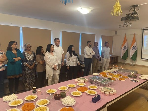 Indian Embassy in Israel extends wishes to people on Diwali 