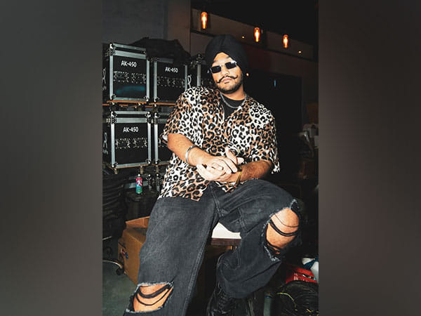 'Obsessed' hitmaker Riar Saab announces his debut EP 'How I Love' 