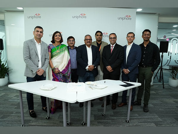 Uniphore and CS Infocomm Announce Strategic Partnership to Elevate Customer Experience for the Enterprise