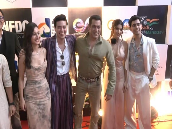 Salman Khan poses with 'Farrey' cast at IFFI 2023