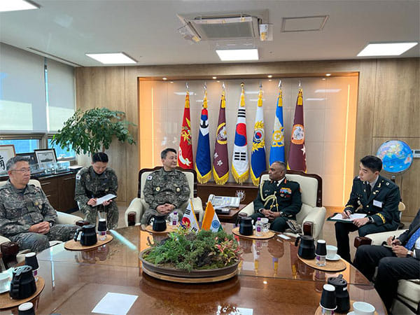 Army Chief Manoj Pande calls on Korea's Joint Chief of Staff General Kim Seung-yum