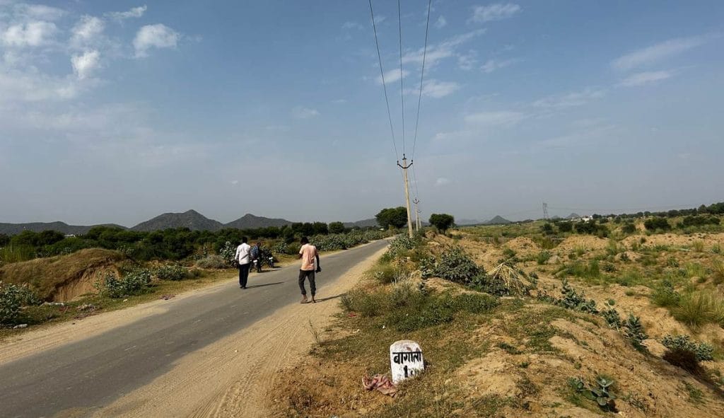 Informants on the road