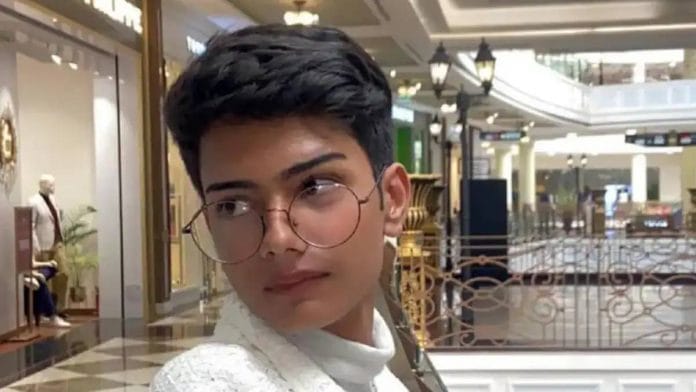 Queer artist Pranshu | Photo: Instagram/@glamitupwithpranshu