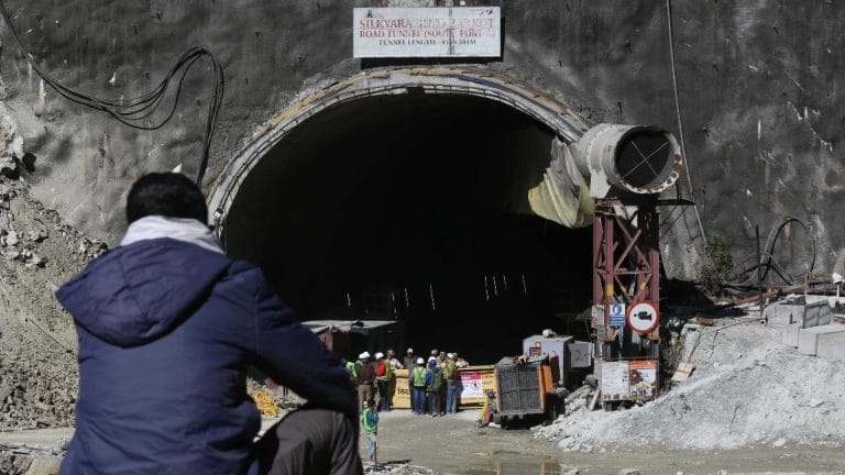 At Uttarkashi tunnel collapse site, rescue halted as 2nd drilling machine breaks down