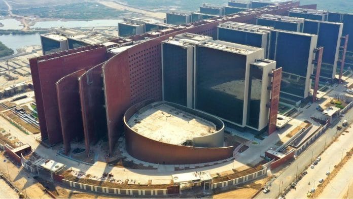An aerial view of the Surat Diamond Bourse | Photo: Wikimedia Commons
