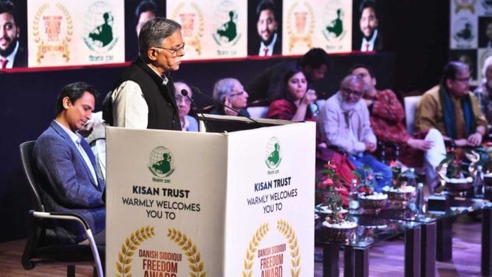 The photojournalist’s father Akhtar Siddiqui at the Danish Siddiqui Freedom Awards in Delhi | Praveen Jain | ThePrint photo