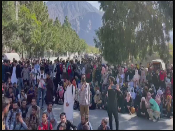 Gilgit Baltistan: University students protest against unprecedented fee hike