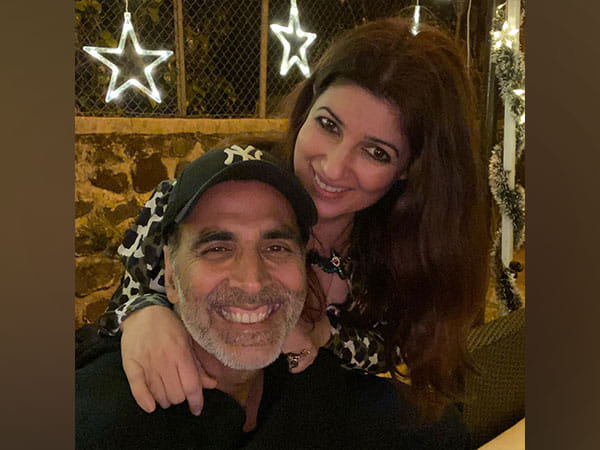 Akshay Kumar calls Twinkle Khanna 