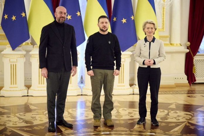 EU agrees to open Ukraine membership talks in shock win for Kyiv ...