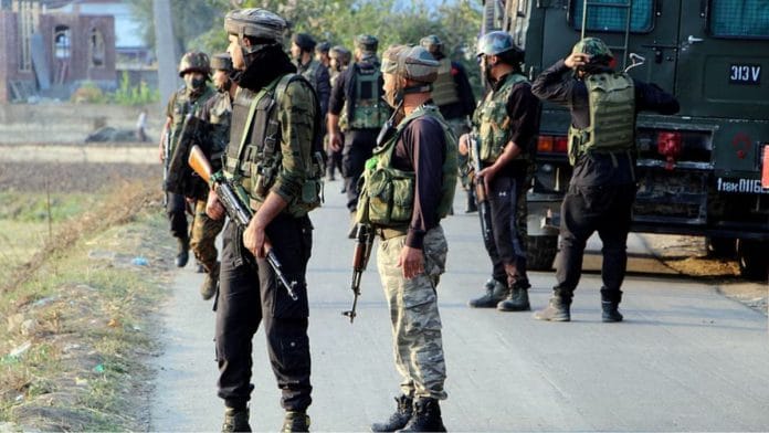 File photo of army personnel in Kashmir | ANI