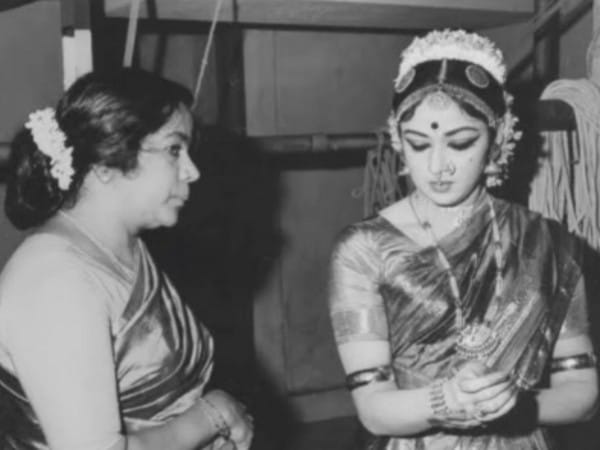 Hema Malini shares throwback pictures with mother on her birth anniversary
