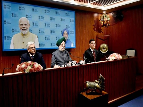 Outlets retailing E20 fuel will cover entire country by 2025: Hardeep Puri