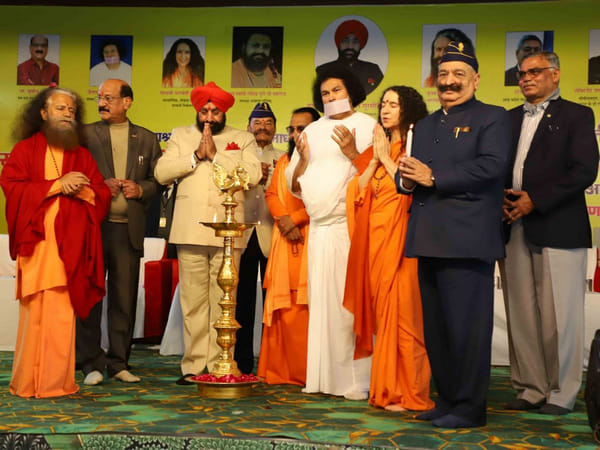 Saints and Rashtriya Sainik Sanstha took a collective pledge for introducing 