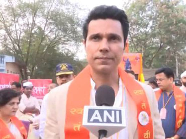 Randeep Hooda flags off 'Swatantraveer Savarkar Mukti Shatabdi Yatra'