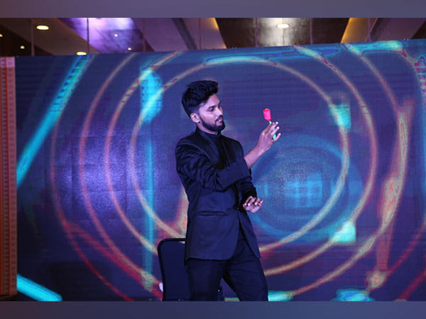 Visionary Magician Transforms Corporate Events: Grand Success for Industry Giants