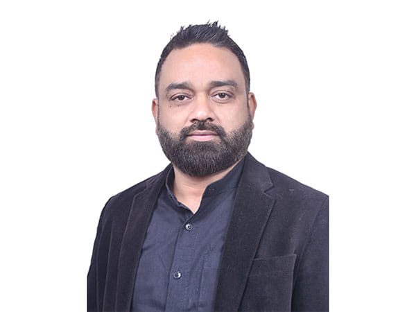 2 Million Indian Students Set to Study Abroad by 2025: Anuj Gupta, Youngrads