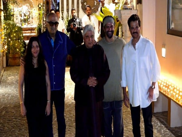 Anil Kapoor hosts birthday bash for Javed Akhtar; Shibani, Farhan, Sonam among others attend
