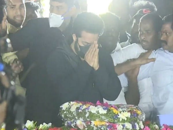 NTR Jr pays tribute to grandfather, former Telangana CM NTR on his 28th death anniversary