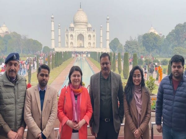 Former Moldovan PM Natalia Gavrilita visits Taj Mahal