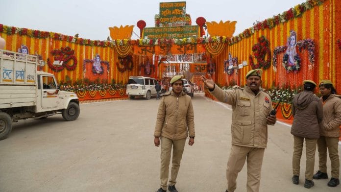 Security personnel on road leading to Ram temple | Suraj Singh Bisht | ThePrint