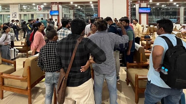 Airlines can’t function like fly-by-night tour operators. Communicate, don’t fool passengers