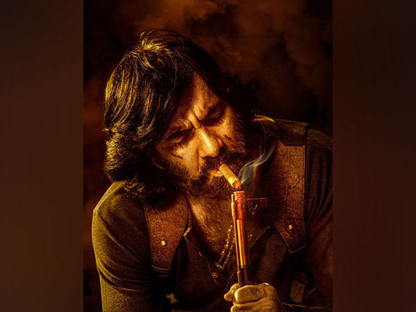 Look at Ravi Teja starrer action-packed second trailer of 'Eagle'