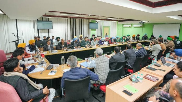 Farmer leaders, Union ministers and the Punjab chief minister hold talks in Chandigarh Sunday | Photo: Punjab public relations department