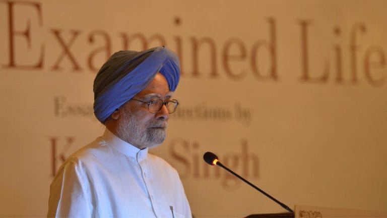 Manmohan Singh on Modi — ‘1st PM to lower dignity of PMO, made vicious hate speeches’