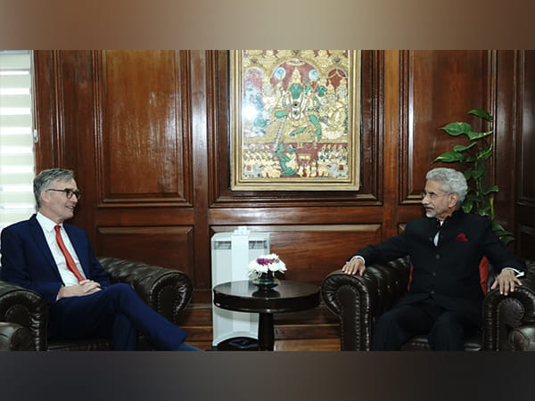 EAM Jaishankar thanks outgoing UK envoy Alex Ellis for strengthening ties with India