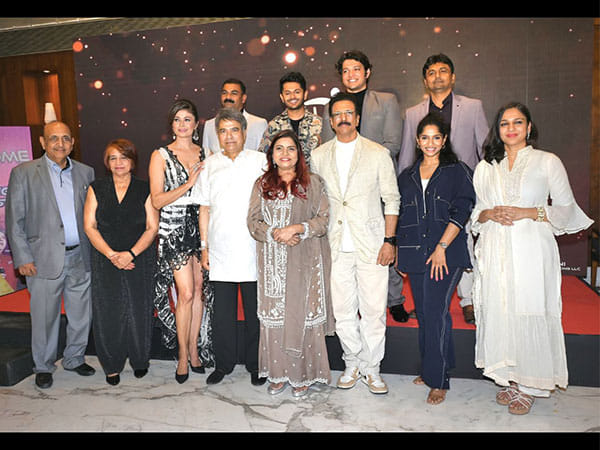 A Star-Studded Spectacle: Groundbreaking Singing and Dancing Reality Show to Hit the USA Stage for the very first time for South Asian American