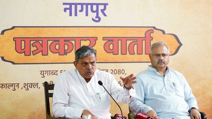 Rashtriya Swayamsevak Sangh (RSS) General Secretary Dattatreya Hosabale (left) addresses the press conference with RSS all-India publicity head Sunil Ambekar in Nagpur | Photo: ANI