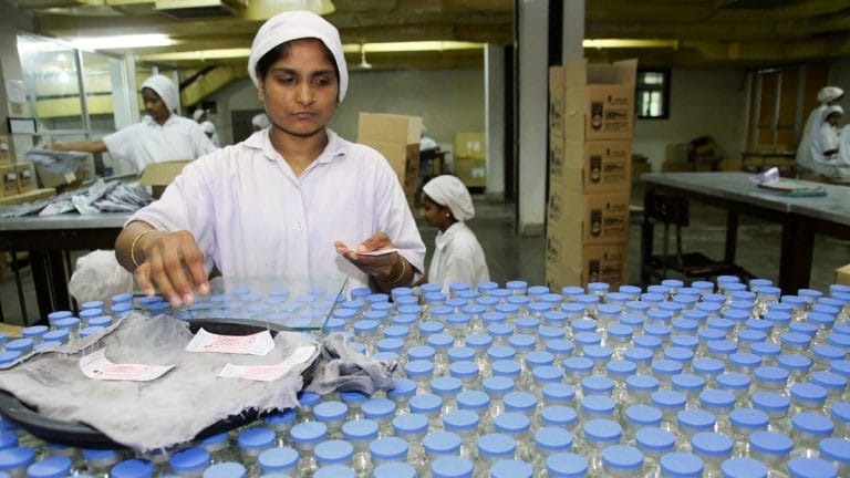 Lifting night shift ban increased female employment in India—only among big firms