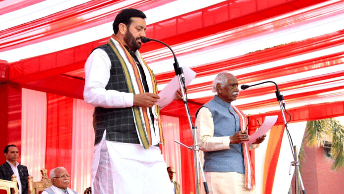 BJP's Nayab Singh Saini takes oath as new chief minister of Haryana | Pic credit: X/@mlkhattar