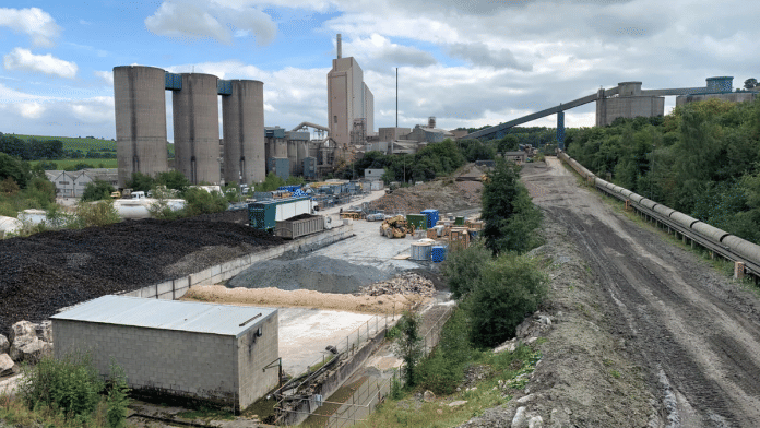 The cement and concrete industry is one of the world's heaviest polluters | Image: Reuters/John Geddie