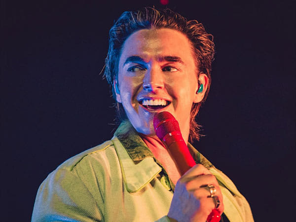 Jesse McCartney opens up on 'Beautiful Soul' 20 years after its release