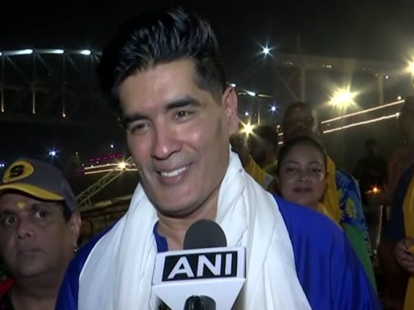Manish Malhotra joins foreign diplomats for Ganga Aarti at Varanasi