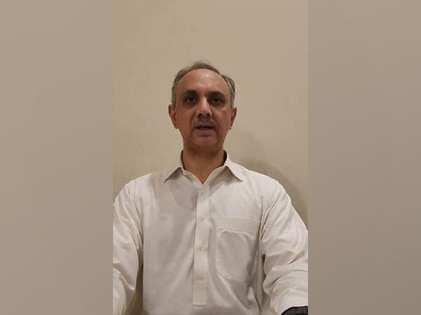 Pakistan: Sharif family 'afraid' of prisoner number 804, says leader of Imran Khan's party