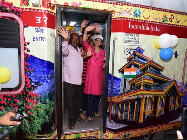 Inaugural Trip of Manaskhand Express Bharat Gaurav Tourist Train to Uttarakhand Starts from Pune on 22.04.2024