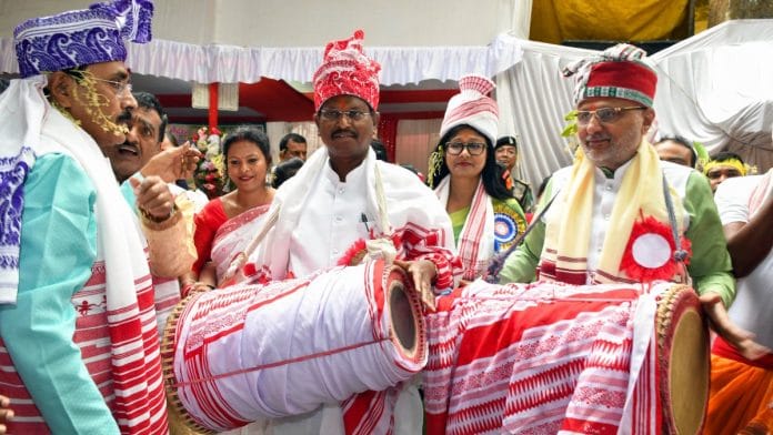 Union Minister Arjun Munda on the campaign trail in Ranchi on 11 April 2024 | ANI