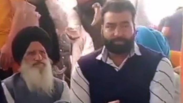 Lakha Sidhana (right) at a farmers' rally in Bathinda in 2021 | Photo: ANI