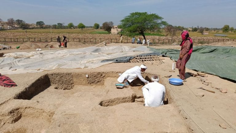 Don’t reduce Harappan Civilisation to Indus vs Saraswati. No city grew in isolation