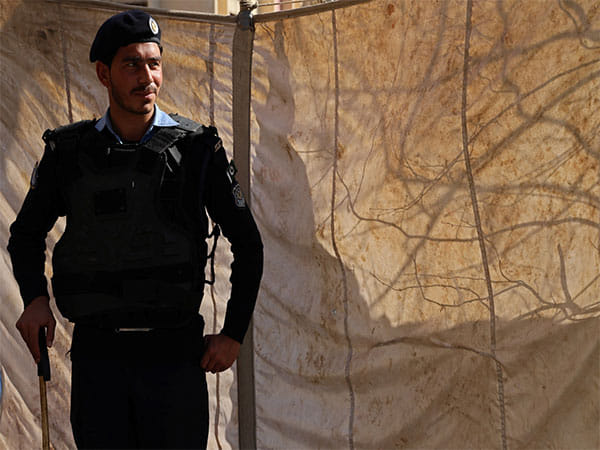 Pakistan: Police enforce ban on wearing uniform off-duty