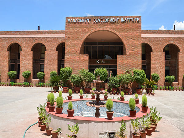 MDI Gurgaon Student Arun Mehta Achieves Breakthrough Success with AI Safety Projects at Hindustan Coca-Cola Beverages Pvt. Ltd.