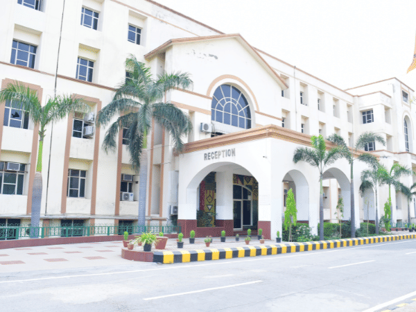 Embark on Your Engineering Journey: Admissions Open at ITS Engineering College for the Next Generation of Innovators