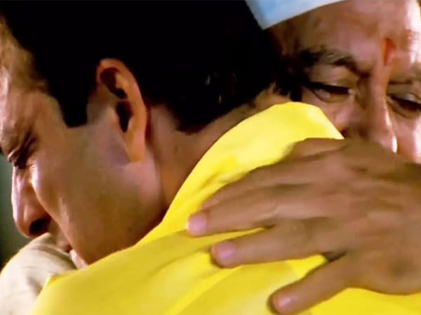 Sanjay Dutt pays heartfelt tribute to late father Sunil Dutt on 19th death anniversary