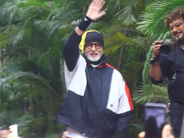 A sneak peek into Big B's Sunday meet and greet with fans